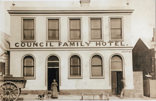 Council Family Hotel, Cotham Rd, circa 1888. Photo source – Kew Historical Society collection.
(Photographer unknown)